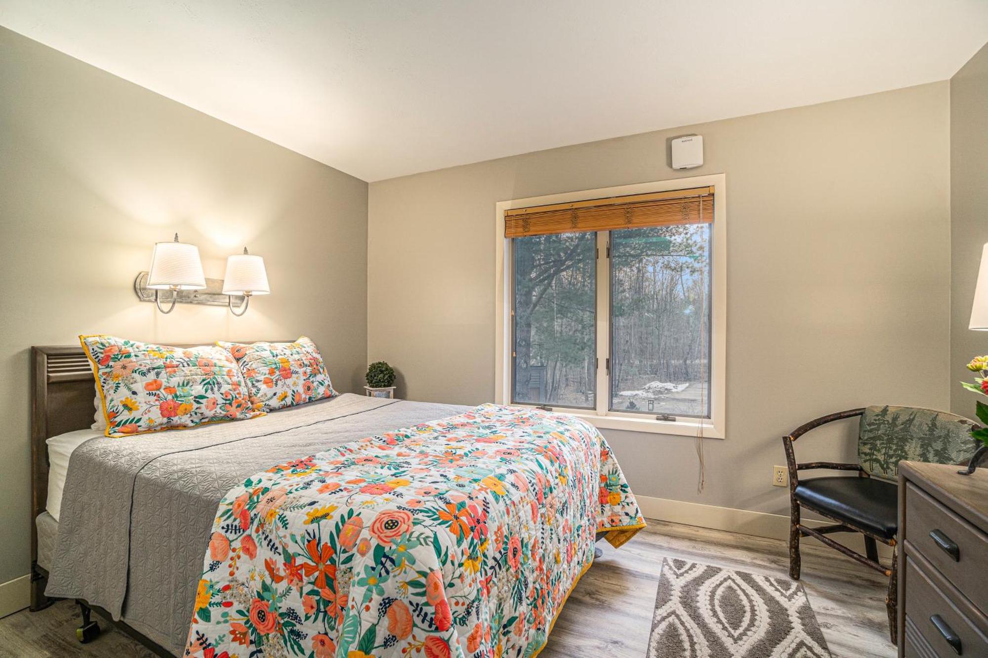 Wintergreen Condos Thompsonville Room photo