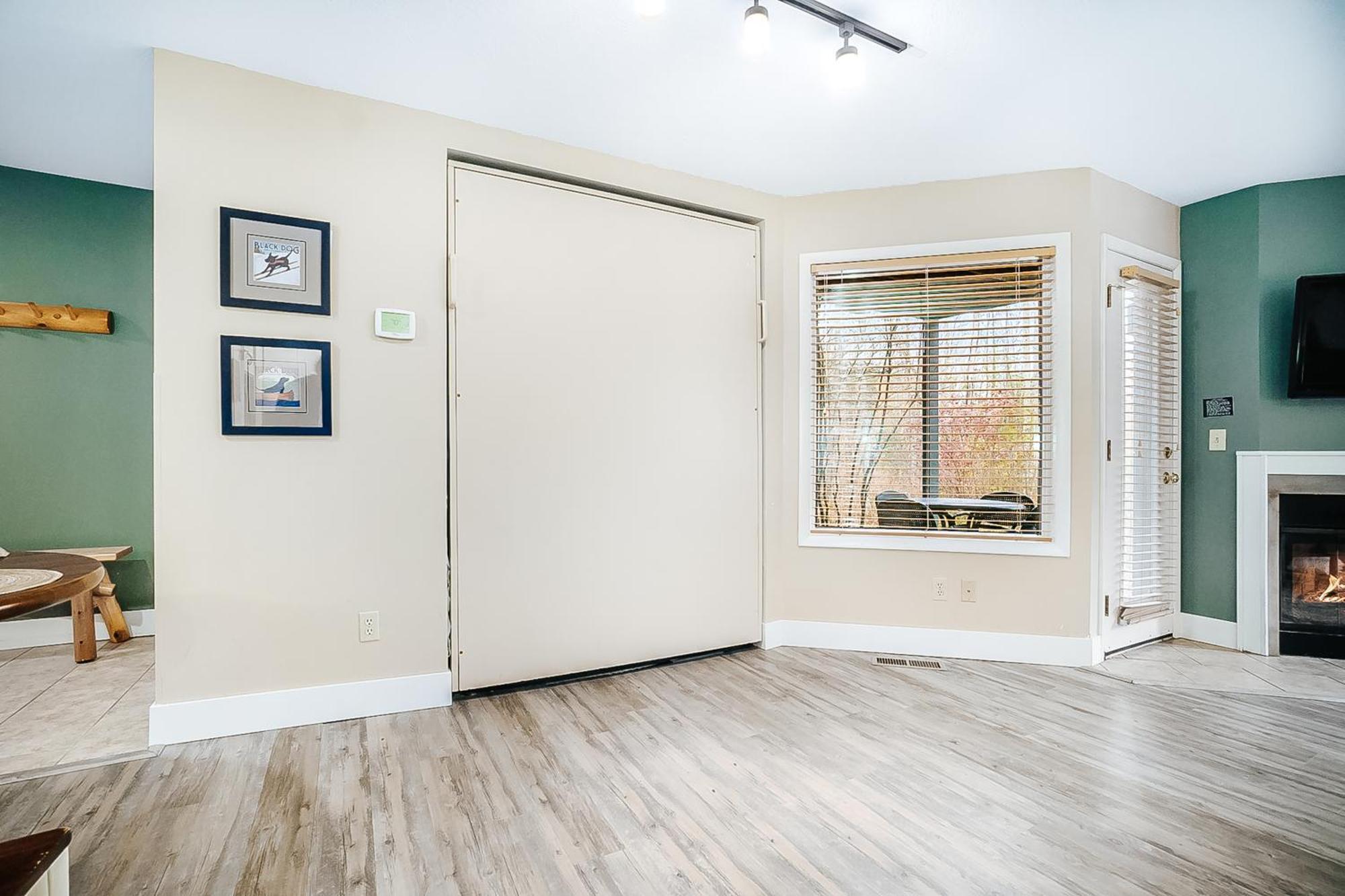 Wintergreen Condos Thompsonville Room photo